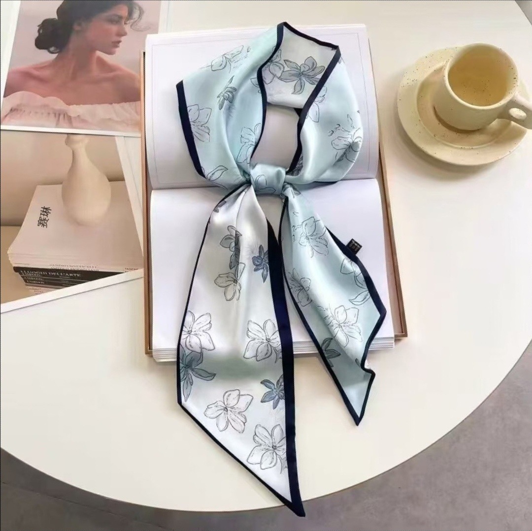 Foulard Quadrato di Lusso in S - Women Bags Online recensione e prezzo