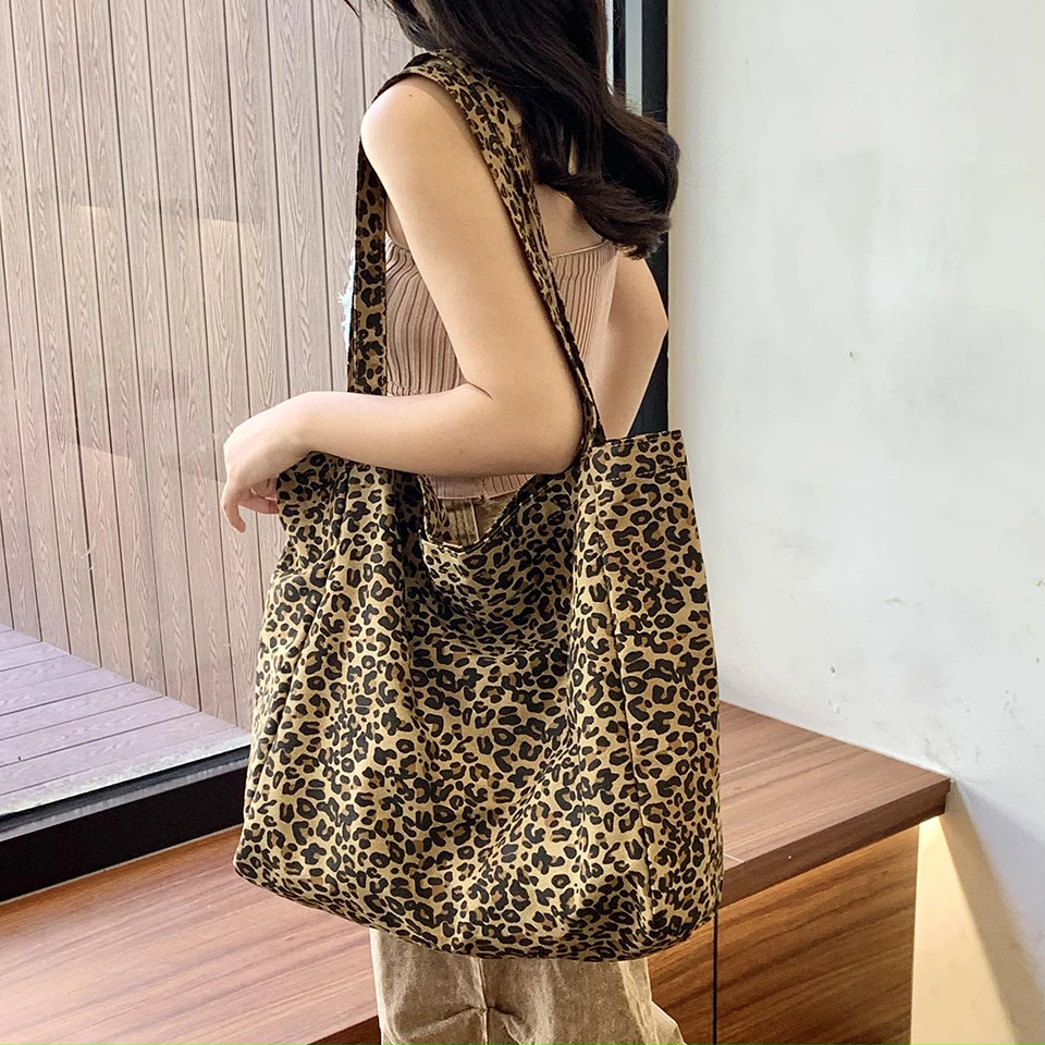 Borse tote da donna Hasp in te - Women Bags For Sale recensione e prezzo